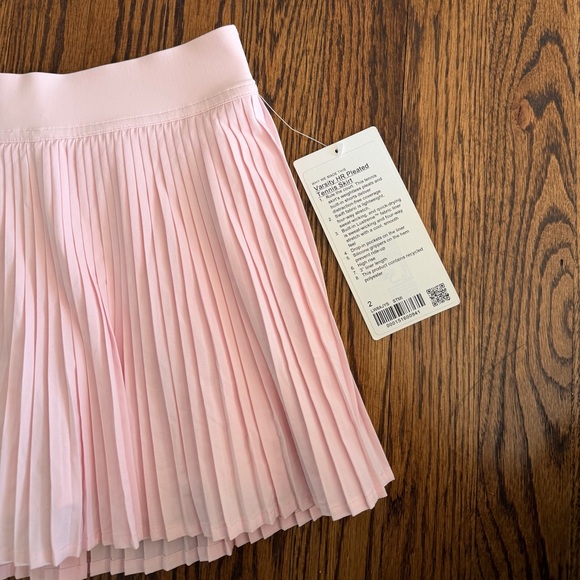 Lululemon Varsity High Rise Pleated Tennis Skirt - 2 - Picture 4 of 5